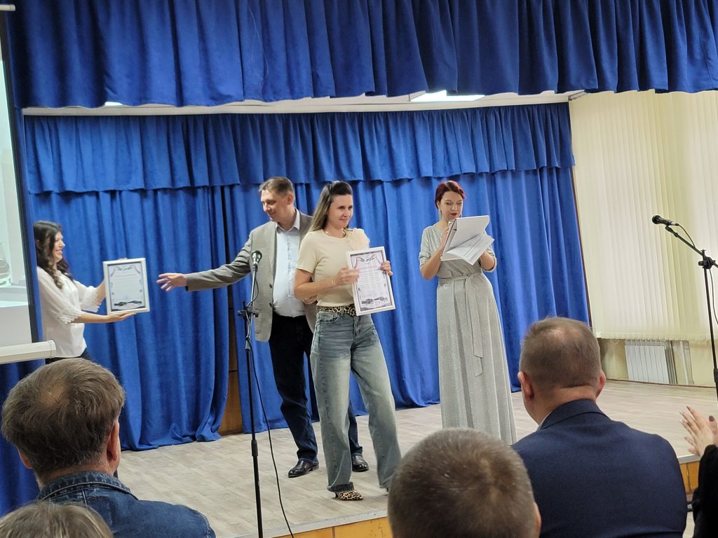 С днем автомобильного и пассажирского городского пассажирского транспорта!